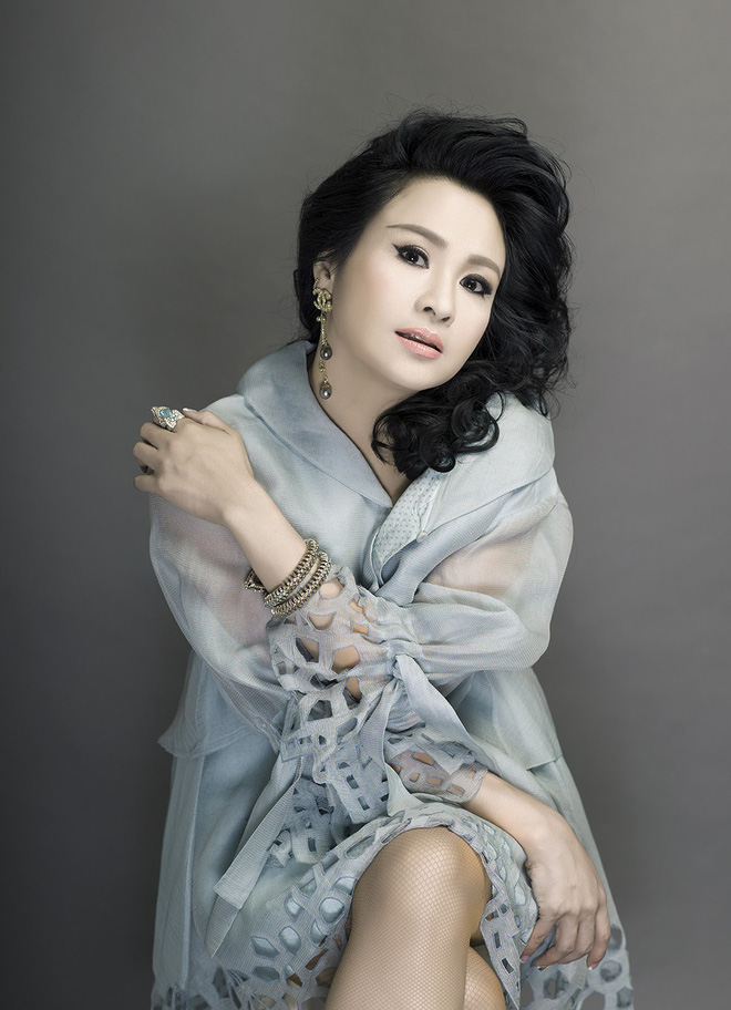 Bộ tứ Diva nhạc Việt: Kẻ lận đận đôi ba lần lỡ dở, người hạnh phúc với tổ ấm xứ cờ hoa Bộ tứ Diva nhạc Việt: Kẻ lận đận đôi ba lần lỡ dở, người hạnh phúc với tổ ấm xứ cờ hoa