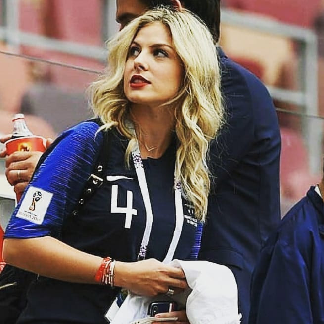 Nàng WAGs tuyển Pháp xinh như hot girl, không dùng Facebook