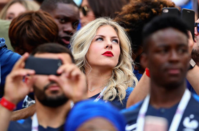 Nàng WAGs tuyển Pháp xinh như hot girl, không dùng Facebook