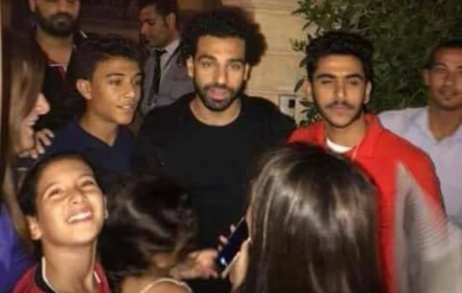Sốc: Đường phố Ai Cập náo loạn vì Mohamed Salah lộ địa chỉ nhà
