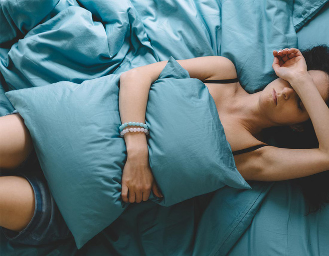 Nhiều người cho rằng không sạch sẽ nhưng làm chuyện ấy trong kì kinh nguyệt lại có tới 5 lợi ích không ngờ