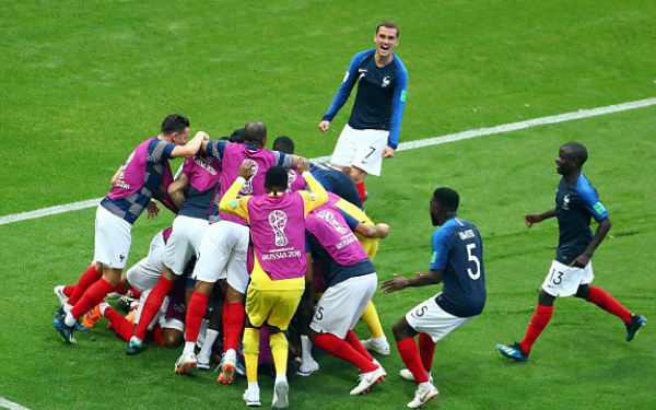 Pháp tiễn Argentina khỏi World Cup 2018