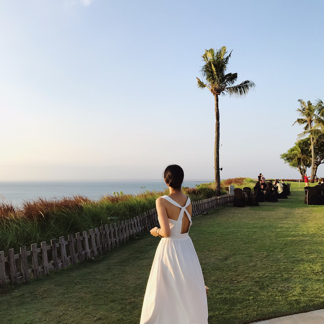 4 kiểu váy liền nhìn cưng hết nấc này thật đúng là sinh ra để dành cho mùa hè! 4 kiểu váy liền nhìn cưng hết nấc này thật đúng là sinh ra để dành cho mùa hè!