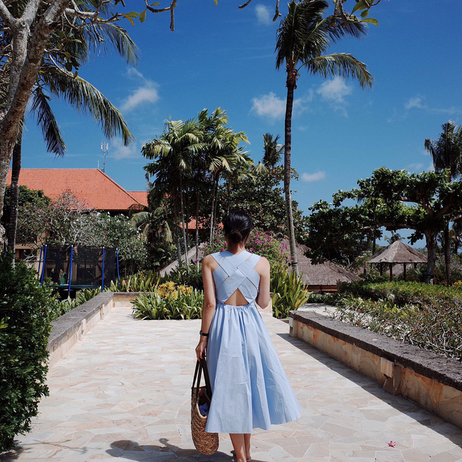 4 kiểu váy liền nhìn cưng hết nấc này thật đúng là sinh ra để dành cho mùa hè! 4 kiểu váy liền nhìn cưng hết nấc này thật đúng là sinh ra để dành cho mùa hè!