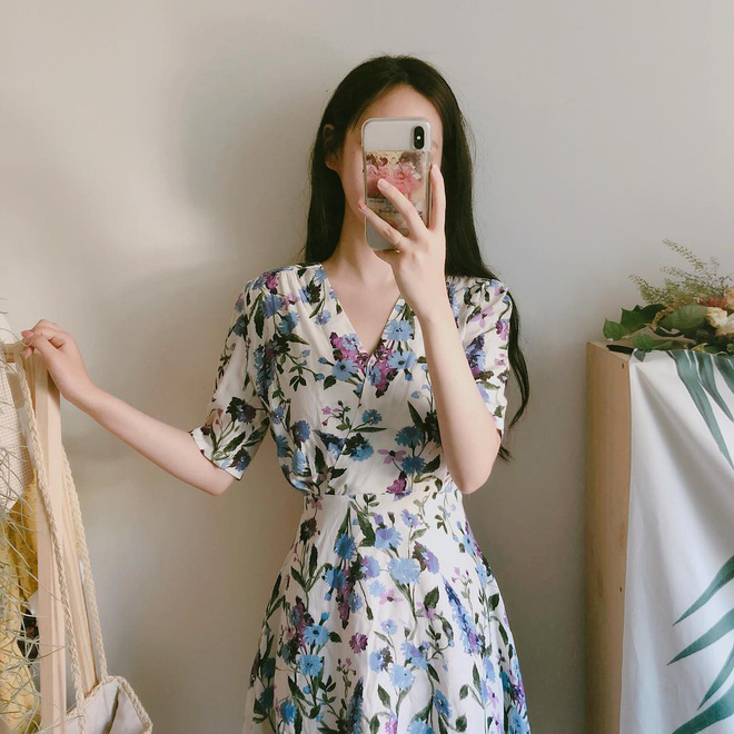 4 kiểu váy liền nhìn cưng hết nấc này thật đúng là sinh ra để dành cho mùa hè! 4 kiểu váy liền nhìn cưng hết nấc này thật đúng là sinh ra để dành cho mùa hè!