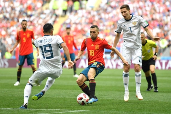 Nga thắng Tây Ban Nha trên chấm luân lưu