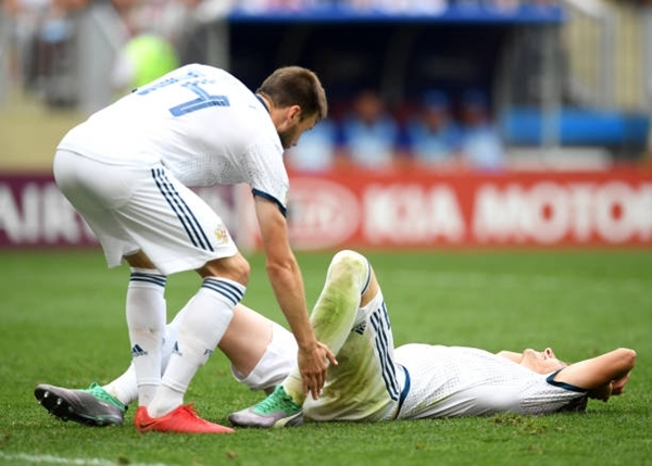 Nga thắng Tây Ban Nha trên chấm luân lưu