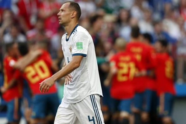 Nga thắng Tây Ban Nha trên chấm luân lưu