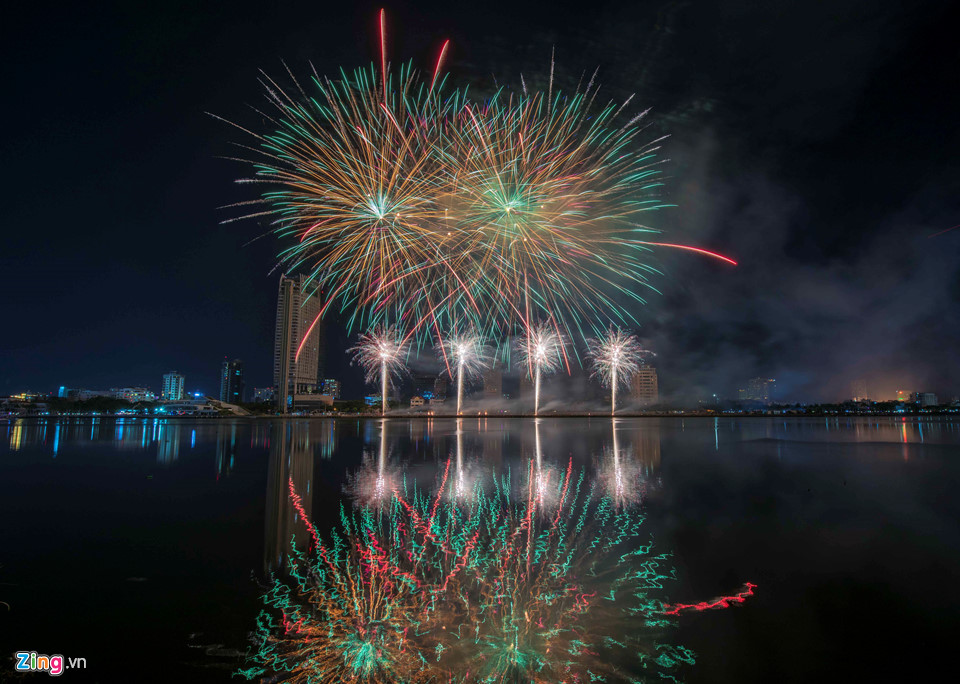 Italy vô địch Lễ hội pháo hoa quốc tế Đà Nẵng