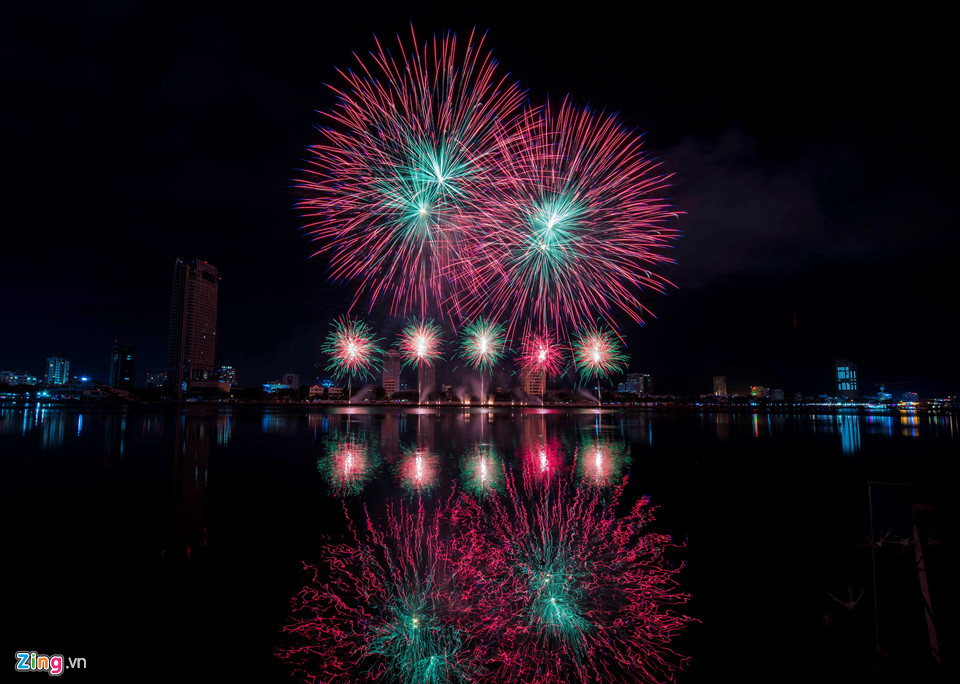 Italy vô địch Lễ hội pháo hoa quốc tế Đà Nẵng