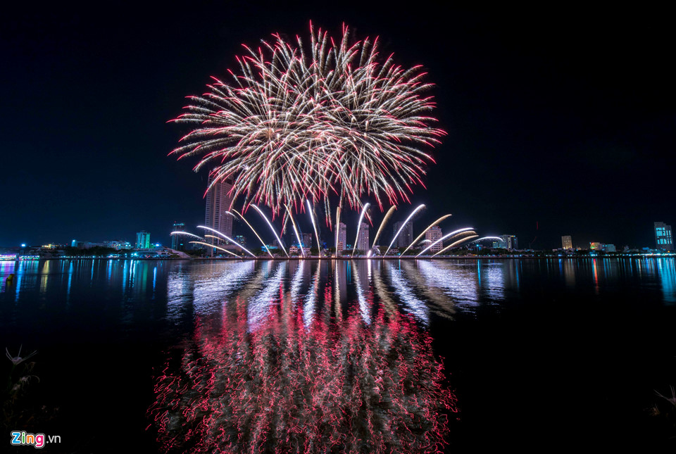 Italy vô địch Lễ hội pháo hoa quốc tế Đà Nẵng