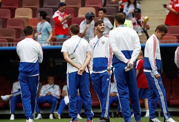 Nga thắng Tây Ban Nha trên chấm luân lưu