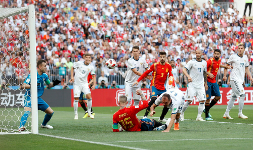 Lão tướng tuyển Nga lập kỷ lục buồn ở World Cup Lão tướng tuyển Nga lập kỷ lục buồn ở World Cup