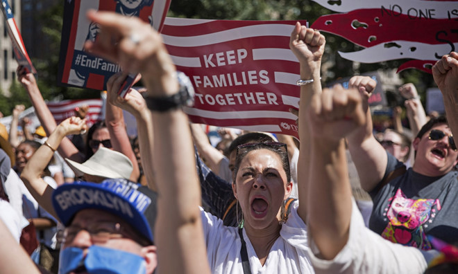 Biểu tình khắp nước Mỹ phản đối chính sách nhập cư của Trump