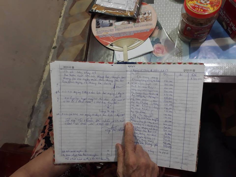 Bà cụ 82 tuổi quyên tiền để phát cháo miễn phí cho bệnh nhân nghèo suốt ba năm nay ở Hà Nội