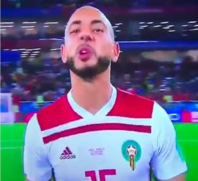 FIFA phạt MaRốc vì để cầu thủ chửi VAR là ‘rác rưởi’