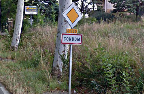 Những địa danh có tên hài hước nhất thế giới