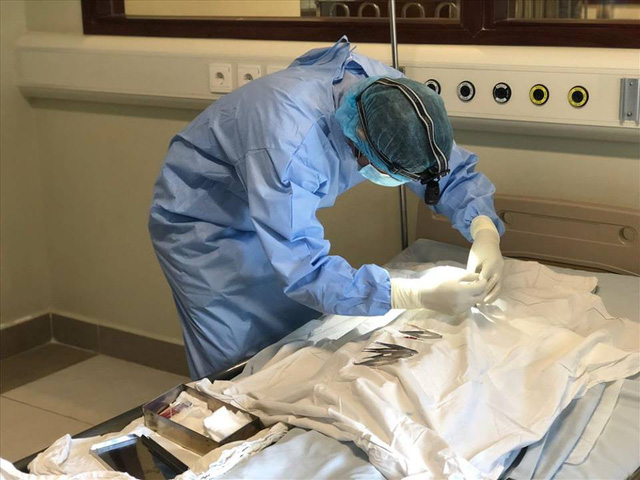 Cô bé 12 tuổi hiến giác mạc sau 10 năm chiến đấu với bệnh tật: Thiên thần nhỏ bay về trời em nhé!