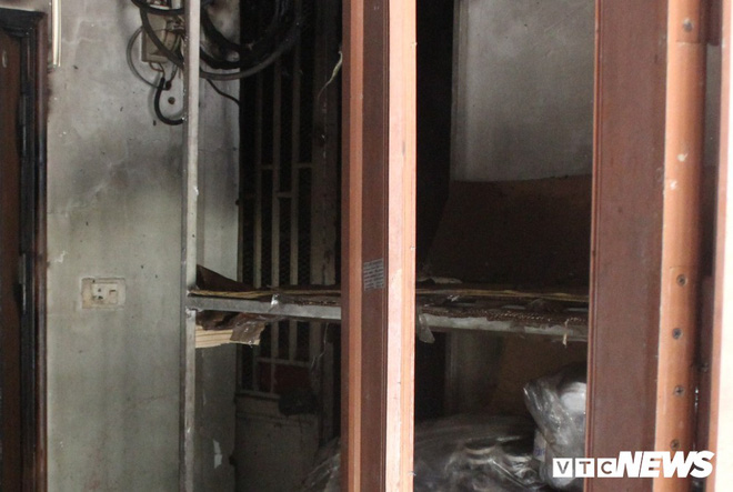 Hơn 20 người mắc kẹt trong hỏa hoạn ở Hà Nội: Lối thoát hiểm bị nhiều người chiếm dụng làm kho để đồ