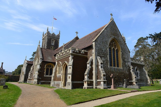 Công nương Kate đã tưởng nhớ mẹ chồng quá cố theo những cách tinh tế và đầy tôn kính