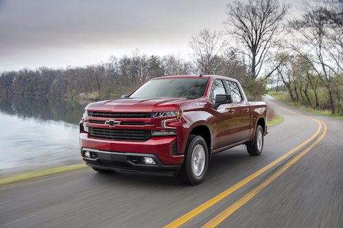 Chevrolet Silverado 2019 giá từ 29.800 USD, cạnh tranh Ford F150