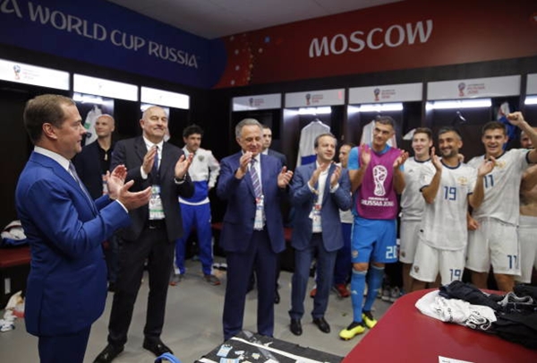 Nga thắng Tây Ban Nha trên chấm luân lưu