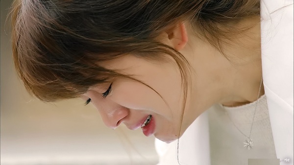 Tôi ngất trong đám tang chồng vì có đến 2 người phụ nữ đưa con đến nhận bố