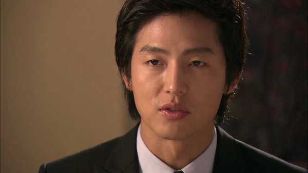 Tôi ngất trong đám tang chồng vì có đến 2 người phụ nữ đưa con đến nhận bố