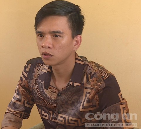 Gí súng vào đầu con nợ, bỏ trốn sang Campuchia Gí súng vào đầu con nợ, bỏ trốn sang Campuchia