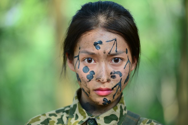Rộ tin không phải Nhã Phương mà Khả Ngân mới là nữ chính Hậu Duệ Mặt Trời! Rộ tin không phải Nhã Phương mà Khả Ngân mới là nữ chính Hậu Duệ Mặt Trời!