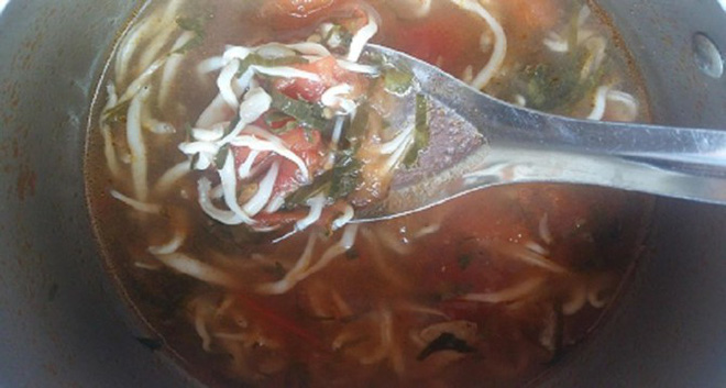 Cá ngần sông Đà giá 300.000 đồng/kg gây sốt thị trường