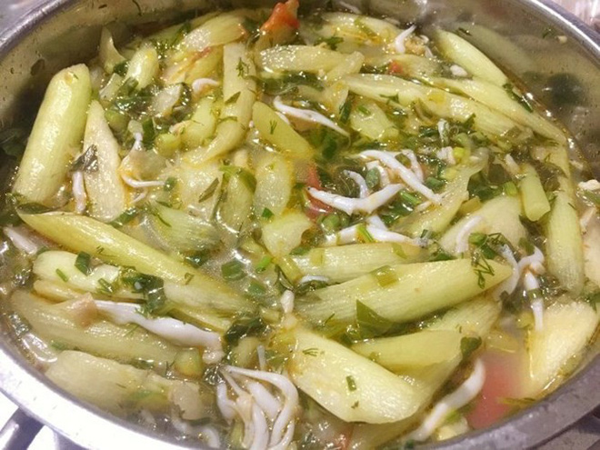 Cá ngần sông Đà giá 300.000 đồng/kg gây sốt thị trường