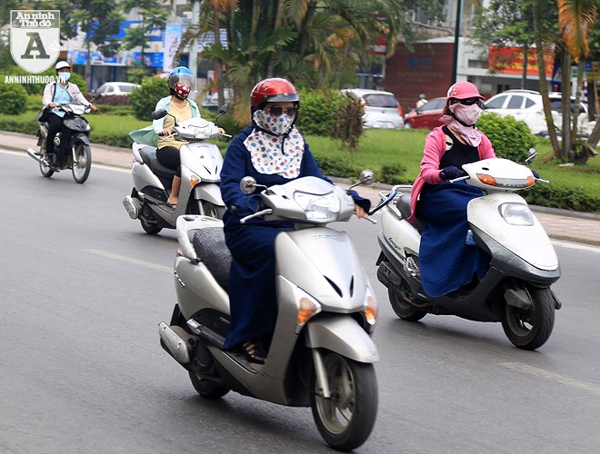 Nắng nóng kéo dài, lại lo nguy cơ tai nạn giao thông cho những ninja đi xe máy