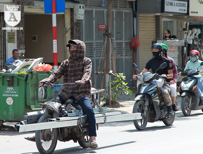 Nắng nóng kéo dài, lại lo nguy cơ tai nạn giao thông cho những ninja đi xe máy