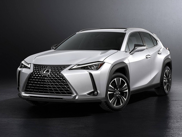 Lexus xác định không bán xe cấp thấp, nhường đất diễn cho Toyota