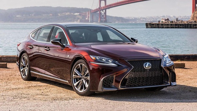 Lexus xác định không bán xe cấp thấp, nhường đất diễn cho Toyota Lexus xác định không bán xe cấp thấp, nhường đất diễn cho Toyota