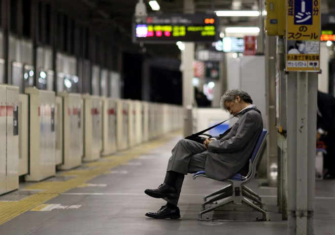 Quốc hội Nhật Bản tuyên chiến với nạn làm việc tới chết