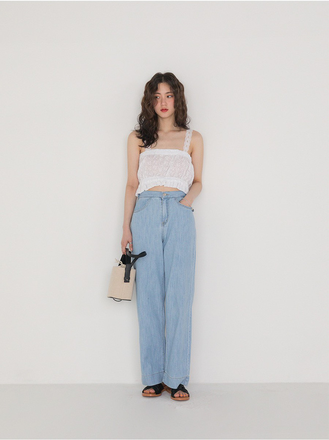Mê quần jeans say đắm nhưng ngại nắng nóng, các nàng cứ diện jeans dáng suông để vừa mát mẻ lại chuẩn trendy Mê quần jeans say đắm nhưng ngại nắng nóng, các nàng cứ diện jeans dáng suông để vừa mát mẻ lại chuẩn trendy
