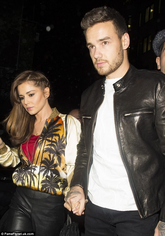 Cheryl và phi công trẻ Liam Payne xác nhận chia tay sau khi đã có con với nhau Cheryl và phi công trẻ Liam Payne xác nhận chia tay sau khi đã có con với nhau