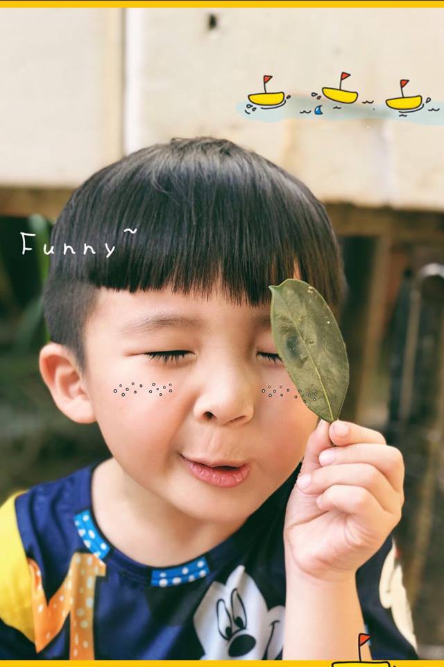 Cậu bé siêu đáng yêu với loạt biểu cảm khó đỡ khiến ai cũng chỉ muốn bắt về nuôi