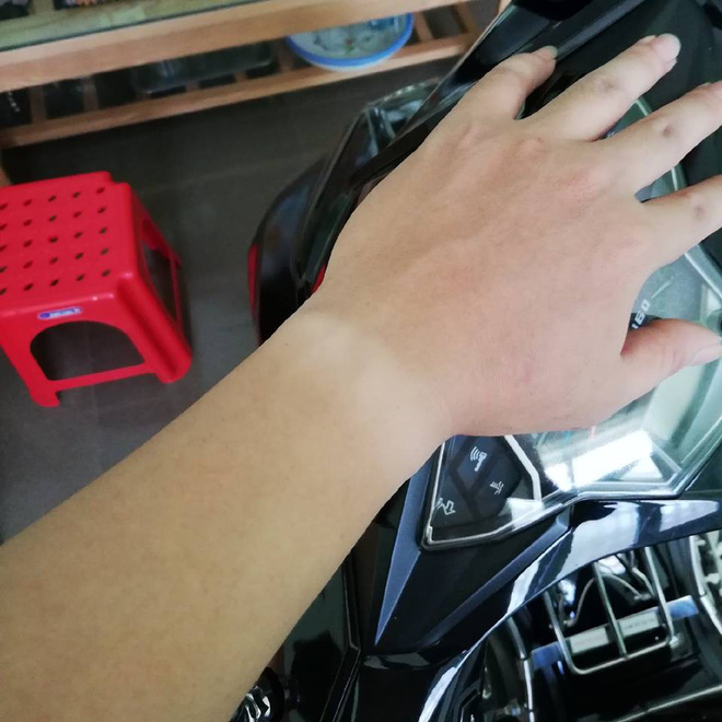 Dân mạng cả nước chia sẻ bảng nhiệt độ kinh hoàng, mách nhau cách sống sót qua chuỗi ngày 40 độ