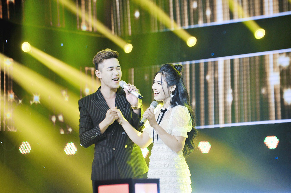 The Voice tập 7: Tóc Tiên hai lần cứu thí sinh The Voice tập 7: Tóc Tiên hai lần cứu thí sinh