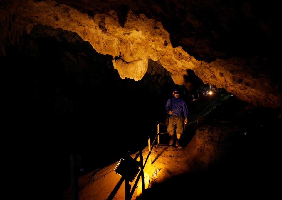 9 ngày gian khổ của lực lượng giải cứu đội bóng Thái