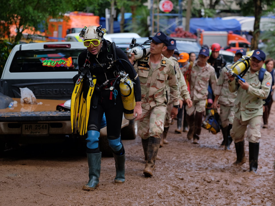 9 ngày gian khổ của lực lượng giải cứu đội bóng Thái