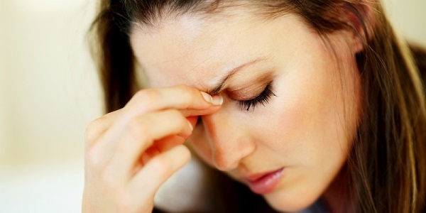 Ra đường, tôi chăm chú ngắm những cô gái khác vậy mà lại về nhà lại không hề nhận ra vợ mình ngày càng hốc hác xanh xao