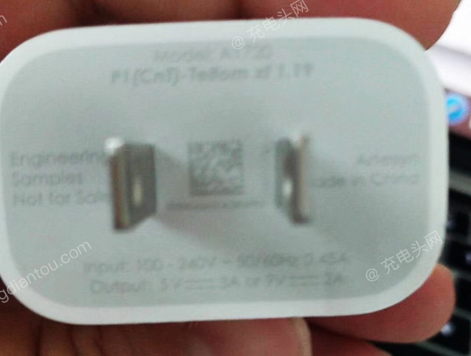 Lần đầu tiên lộ ảnh củ sạc nhanh USB-C 18W cho iPhone sắp ra mắt