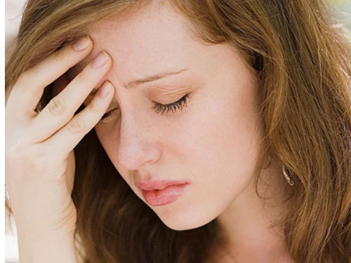 Khi tôi lao vào nhà cô hàng xóm kéo chồng từ trên giường xuống, anh còn ngơ ngác hỏi sao tôi tức giận như thế?