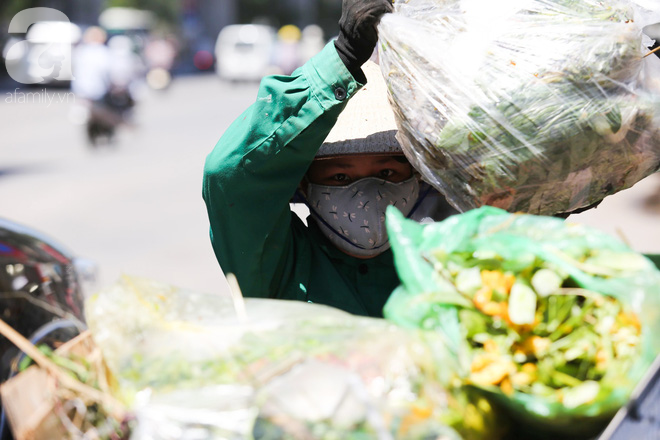 Người lao động Hà Nội chật vật mưu sinh dưới chảo lửa gần 50 độ C