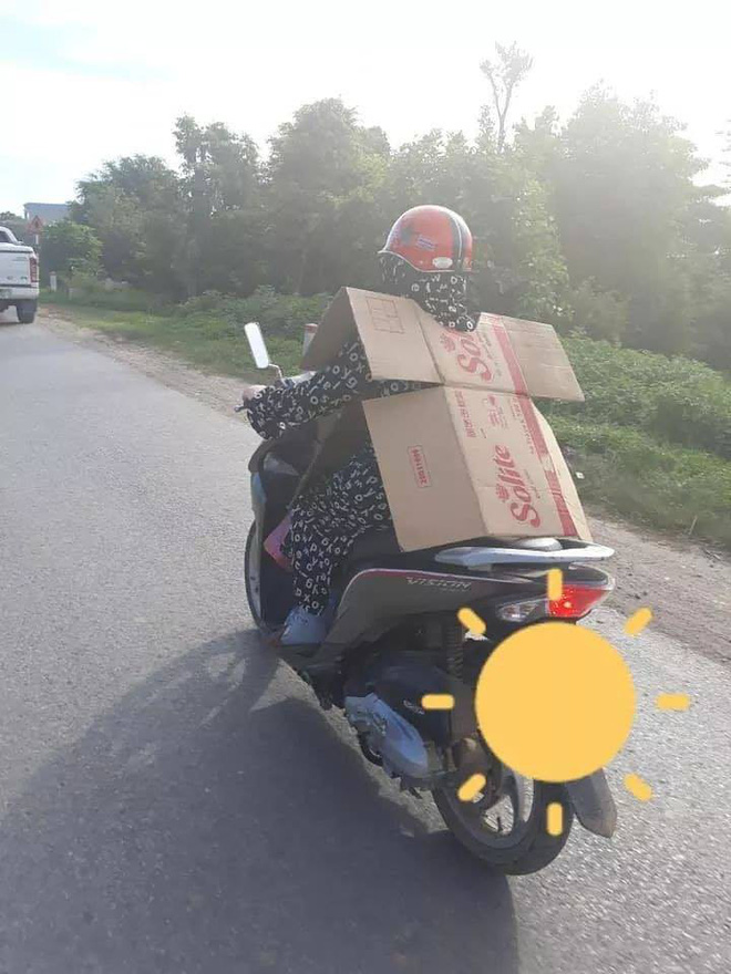 Sáng tạo như hội phản dame mặt trời: Người mặc áo chống nắng full giáp, kẻ hoá trùm cuối Sáng tạo như hội phản dame mặt trời: Người mặc áo chống nắng full giáp, kẻ hoá trùm cuối
