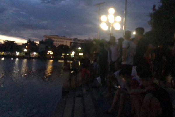 Hà Nam: Một phụ nữ trẻ tuổi tự tử tại hồ chùa Bầu, nhiều người nhảy xuống cứu nhưng bất thành